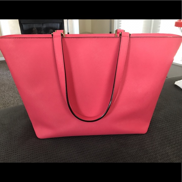 Kate Spade Large Saffiano Leather Pink Tote - Picture 3 of 6